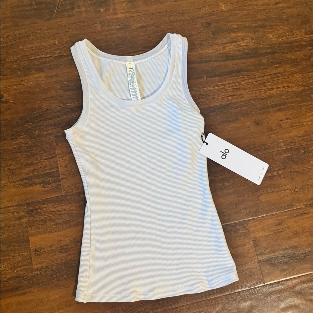 ALO Yoga Women's Light Gray Tank Top
